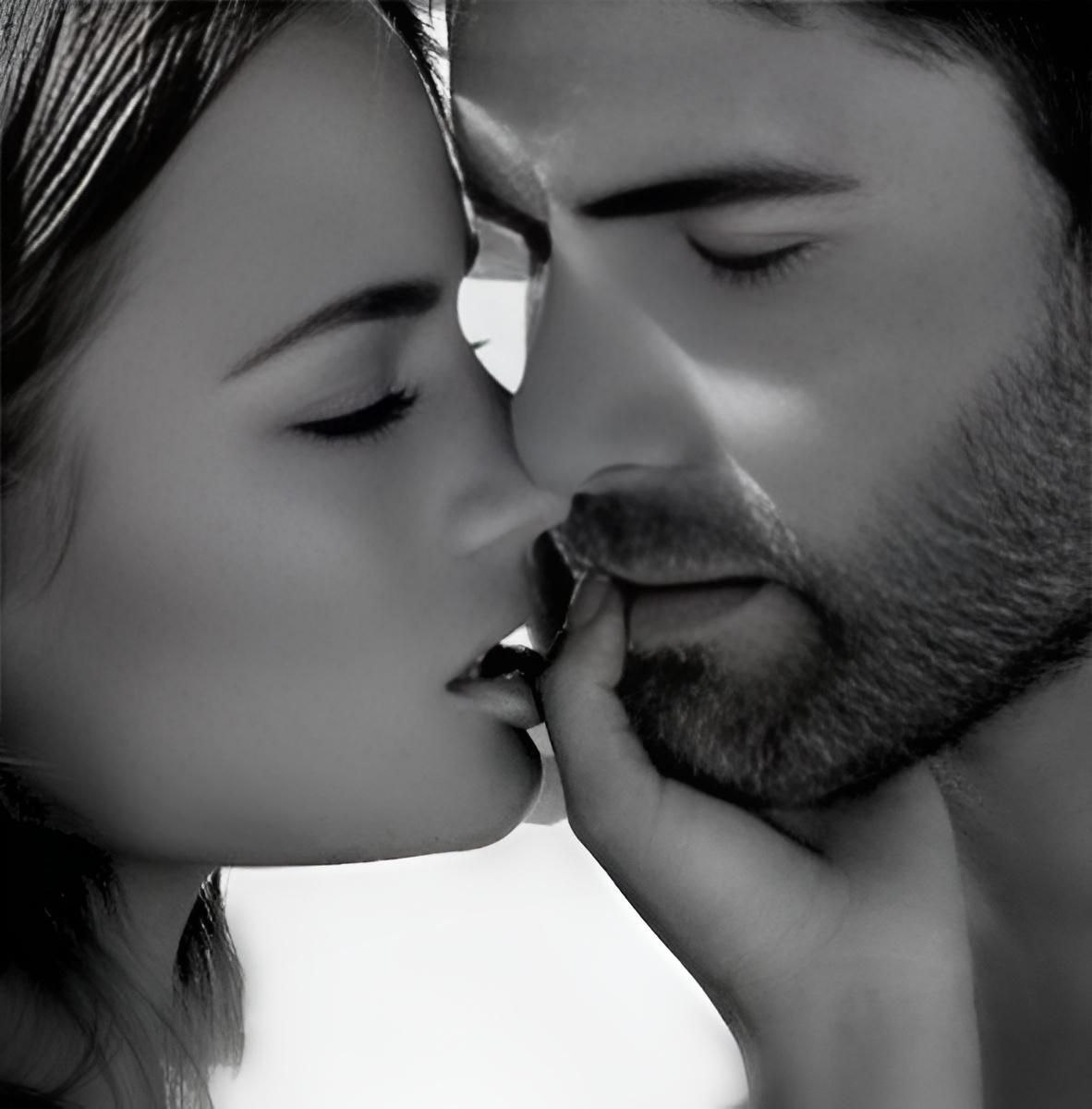 Если мужчина целует в губы. Нежный поцелуй. Красивый поцелуй. Мужской поцелуй. Самый нежный поцелуй.