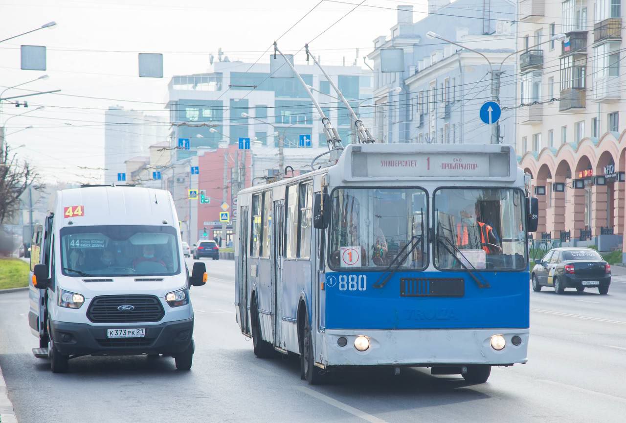 В Чебоксарах из-за атак дронов остановили общественный транспорт